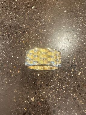 Gold tone Textured Band Bracelet